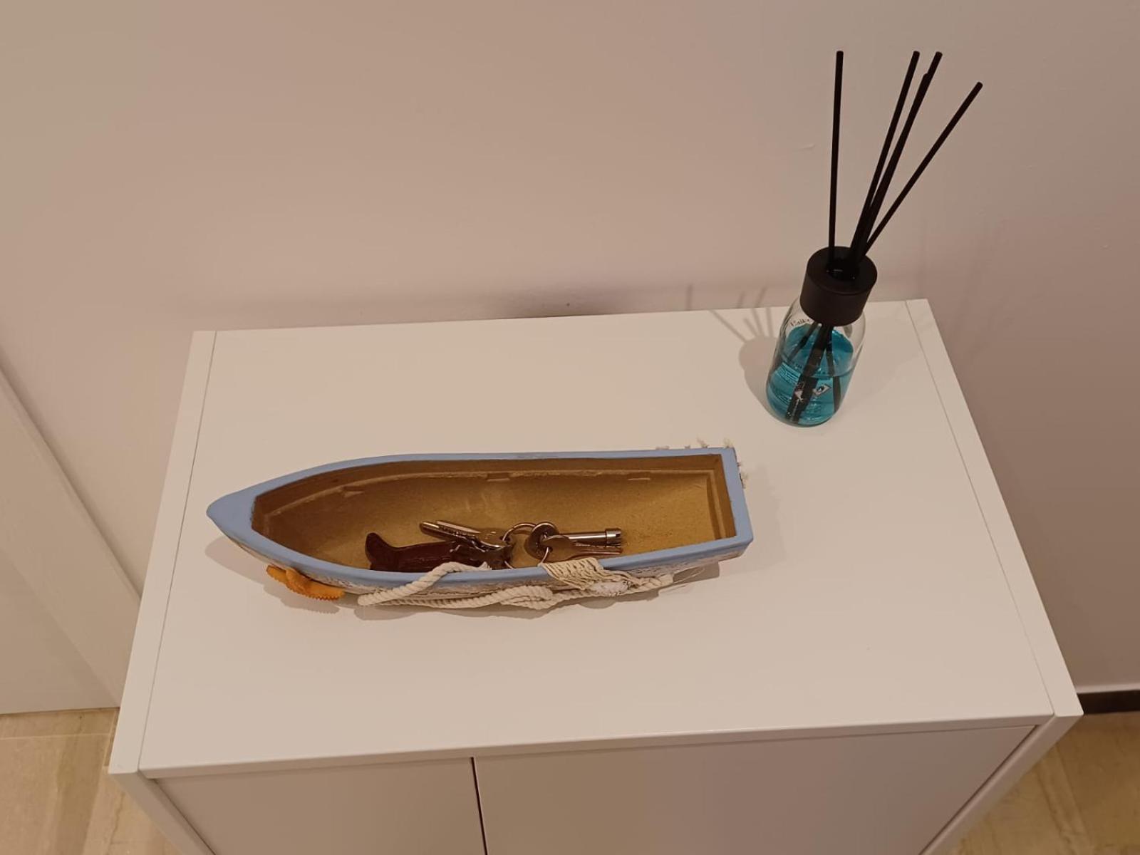 Apartamento Con Terrazza Fronte Mare *